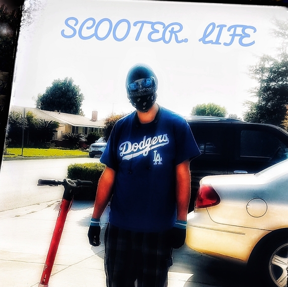 Meet your Posher, Deez - Picture 2 of 4